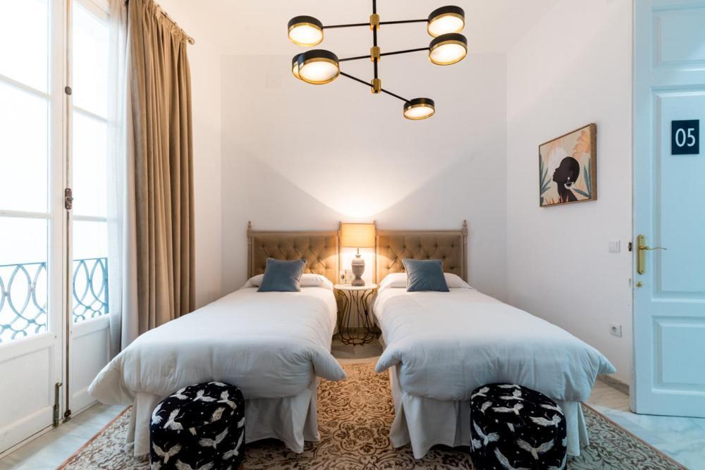 Hostal Roomsole Севілья Екстер'єр фото