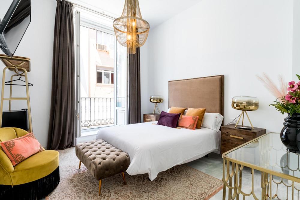 Hostal Roomsole Севілья Екстер'єр фото
