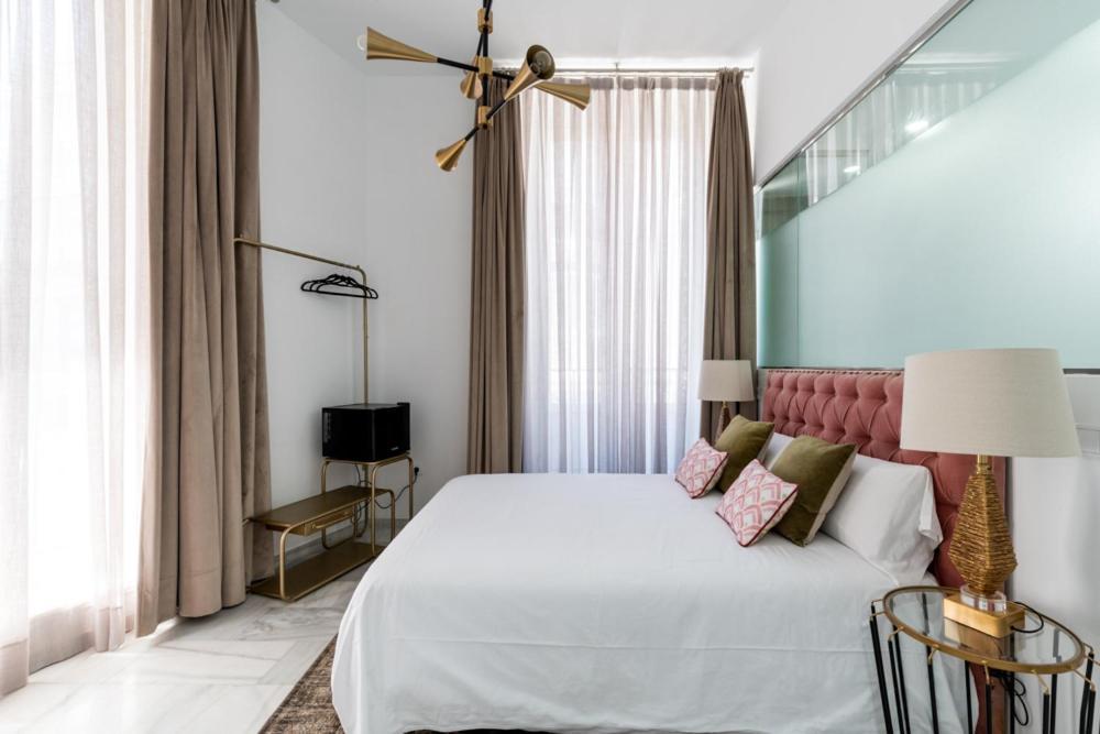 Hostal Roomsole Севілья Екстер'єр фото