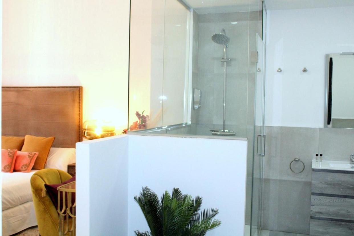 Hostal Roomsole Севілья Екстер'єр фото