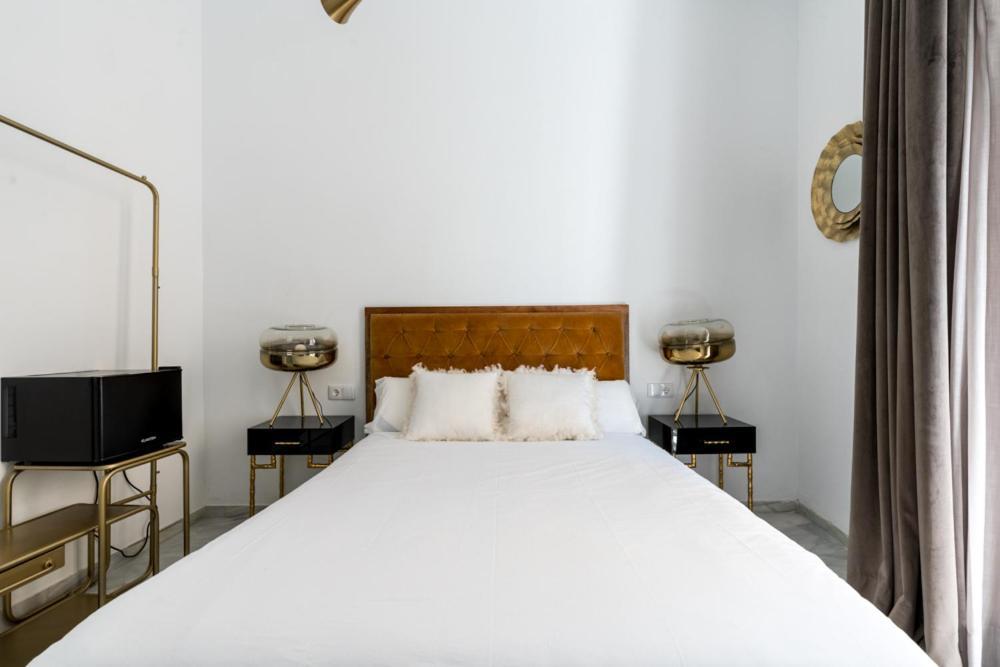 Hostal Roomsole Севілья Екстер'єр фото
