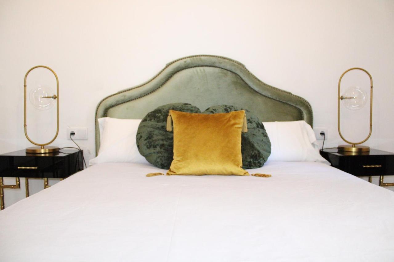 Hostal Roomsole Севілья Екстер'єр фото