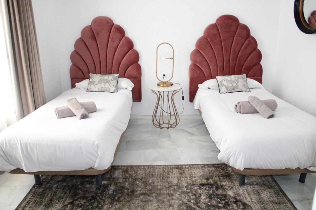 Hostal Roomsole Севілья Екстер'єр фото