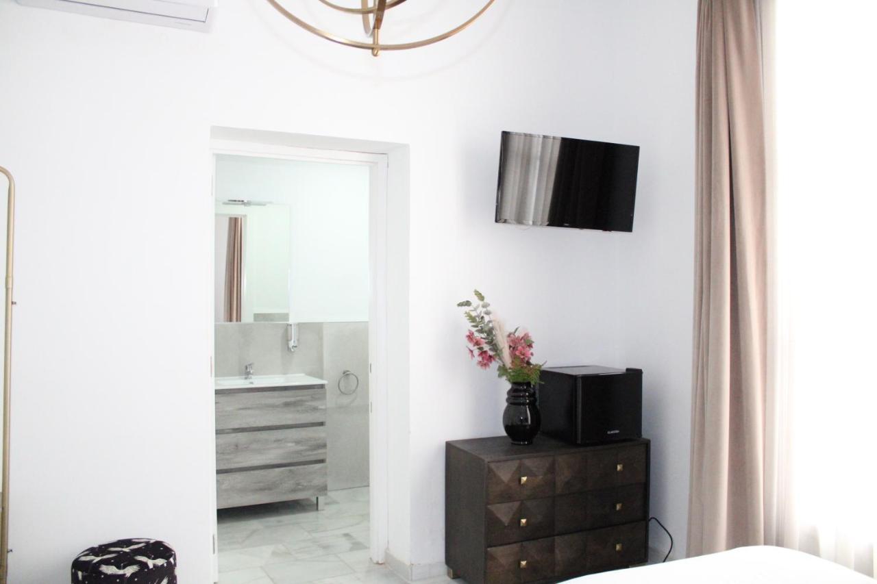 Hostal Roomsole Севілья Екстер'єр фото